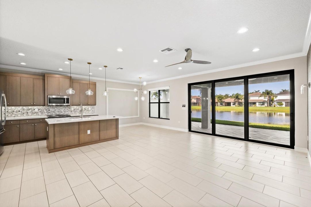 For Rent: $5,100 (4 beds, 3 baths, 2305 Square Feet)