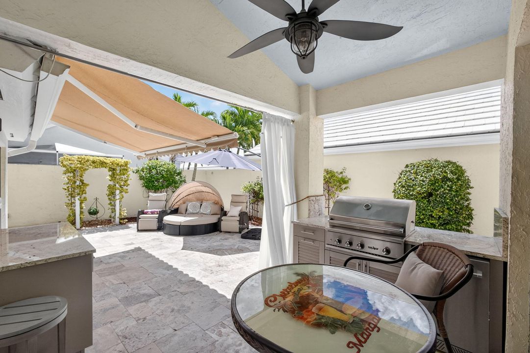 Active With Contract: $650,000 (3 beds, 2 baths, 1467 Square Feet)