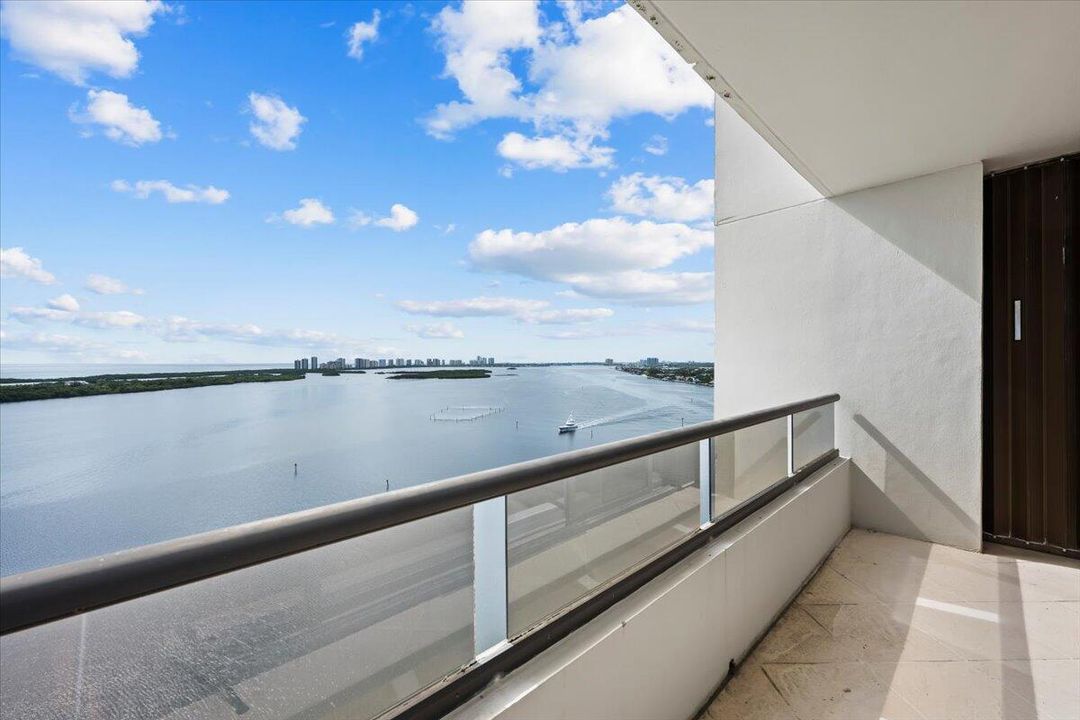 Activo con contrato: $1,750,000 (3 camas, 2 baños, 2645 Pies cuadrados)