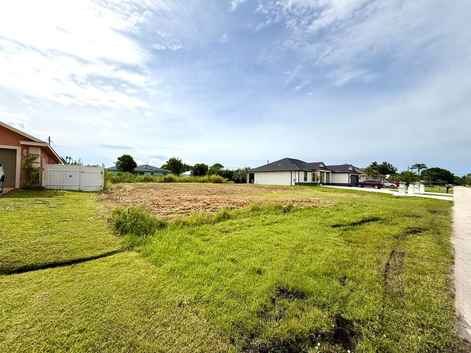 合同活跃: $160,000 (0 贝兹, 0 浴室, 0 平方英尺)