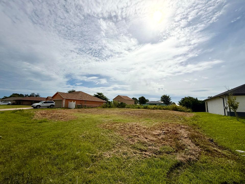 合同活跃: $160,000 (0 贝兹, 0 浴室, 0 平方英尺)