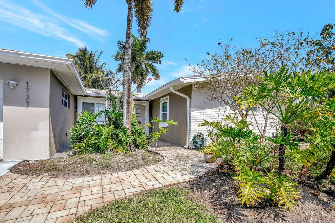 Activo con contrato: $4,000 (3 camas, 2 baños, 1465 Pies cuadrados)