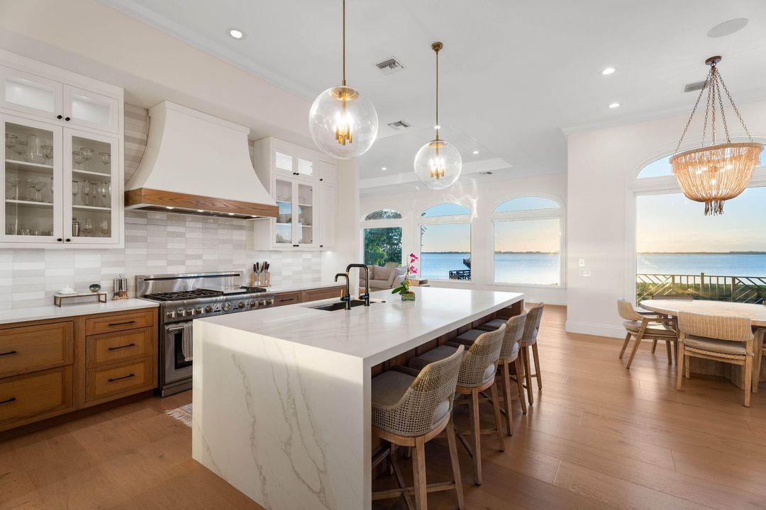 En Venta: $5,349,000 (4 camas, 6 baños, 4273 Pies cuadrados)