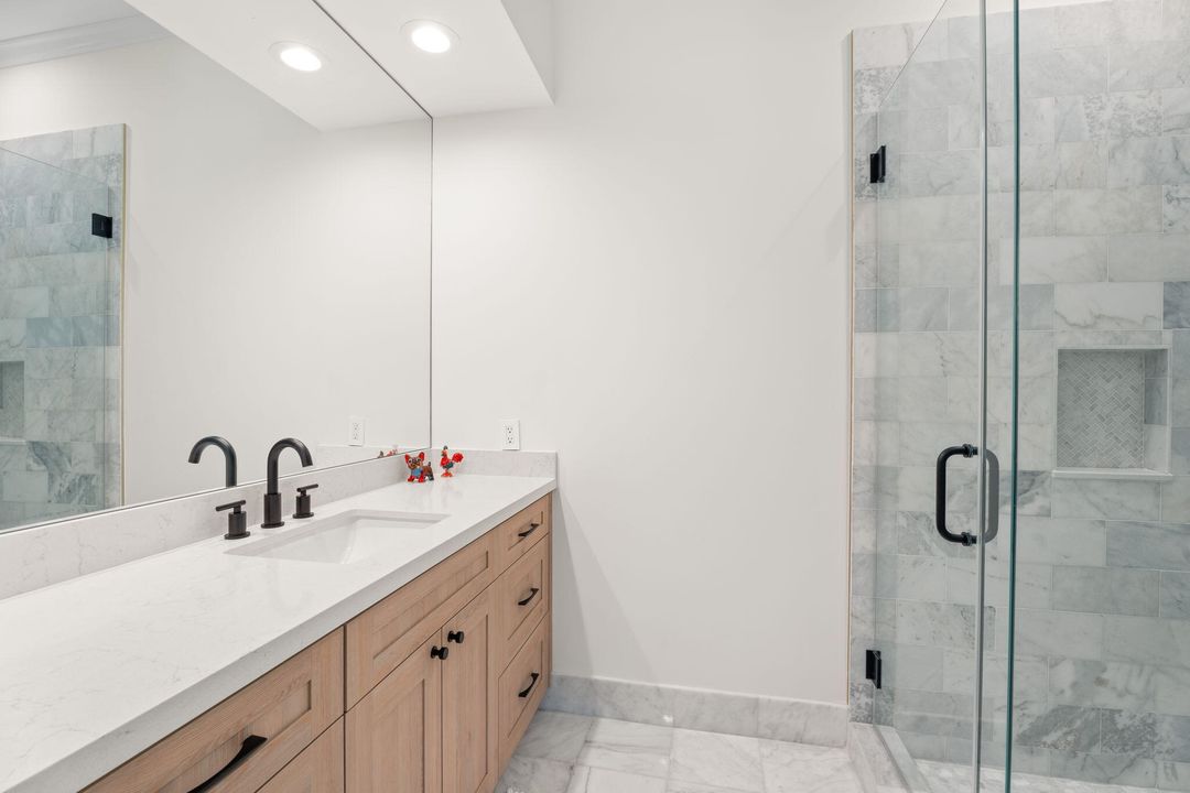 En Venta: $5,349,000 (4 camas, 6 baños, 4273 Pies cuadrados)