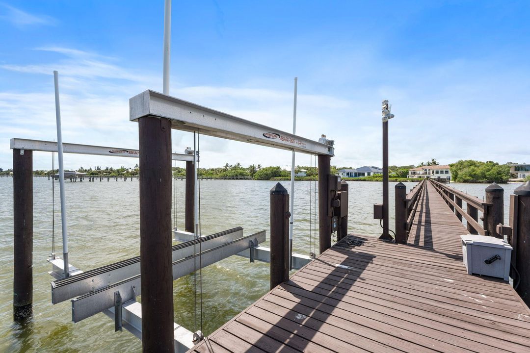 En Venta: $5,349,000 (4 camas, 6 baños, 4273 Pies cuadrados)