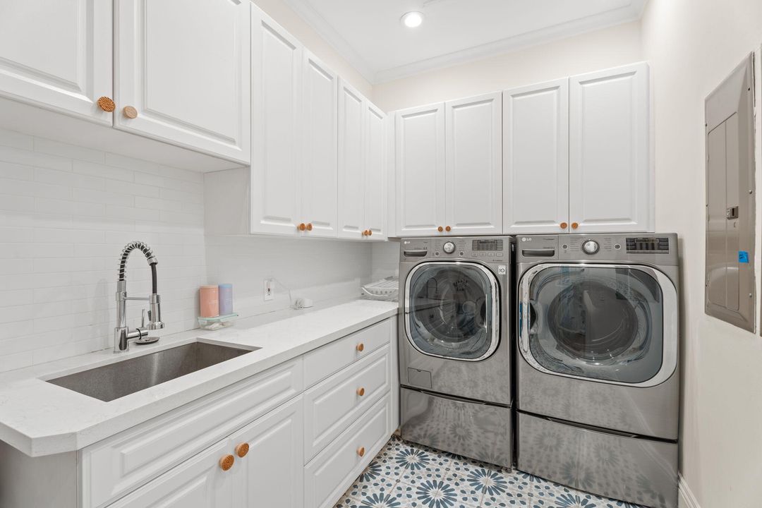 En Venta: $5,349,000 (4 camas, 6 baños, 4273 Pies cuadrados)