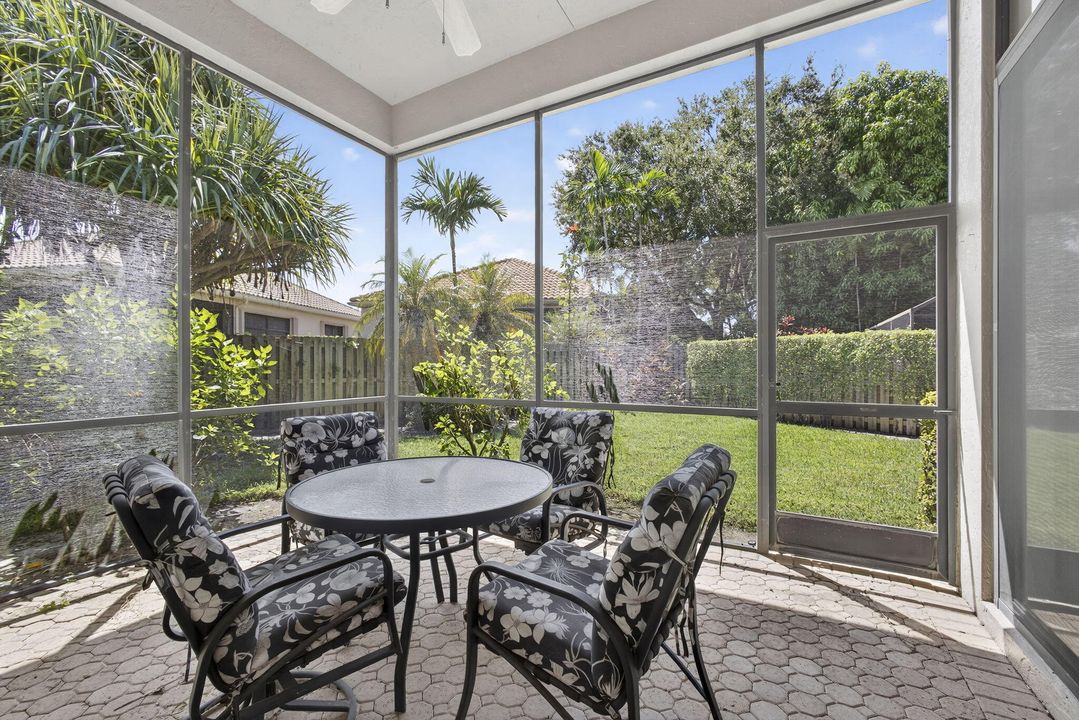 For Sale: $285,000 (3 beds, 2 baths, 1995 Square Feet)