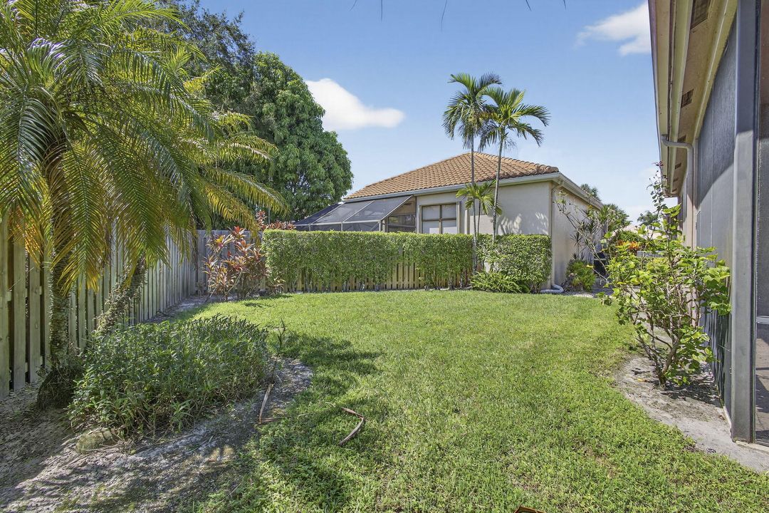 For Sale: $285,000 (3 beds, 2 baths, 1995 Square Feet)