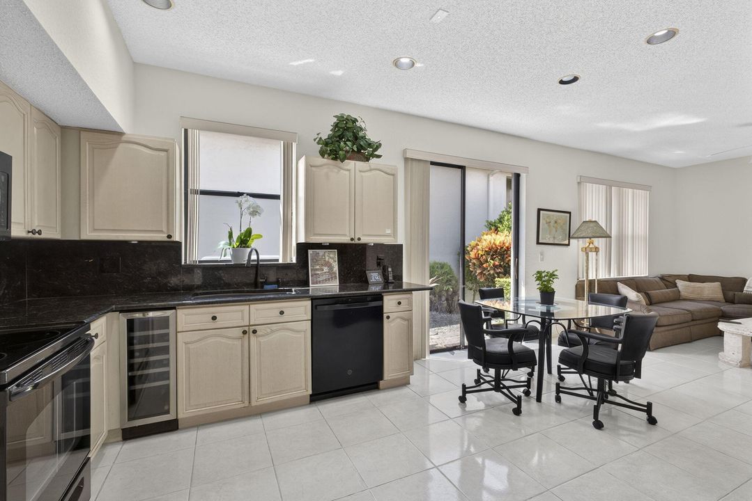 For Sale: $285,000 (3 beds, 2 baths, 1995 Square Feet)