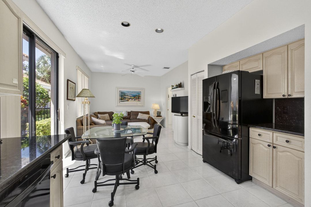 For Sale: $285,000 (3 beds, 2 baths, 1995 Square Feet)