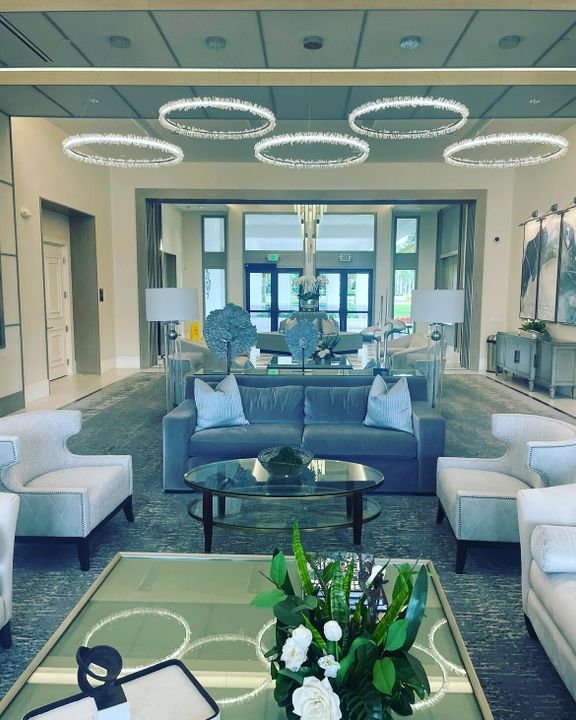 合同活跃: $6,000 (3 贝兹, 2 浴室, 2317 平方英尺)