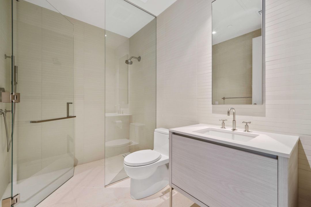 For Sale: $4,850,000 (3 beds, 2 baths, 2561 Square Feet)