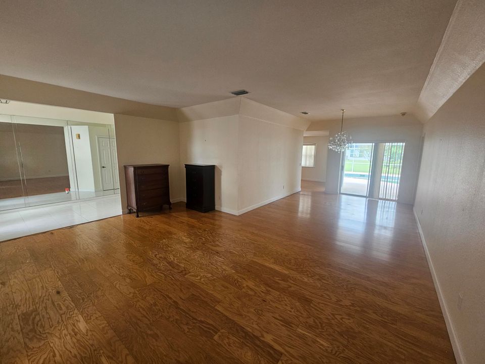 Active With Contract: $300,000 (3 beds, 2 baths, 2408 Square Feet)