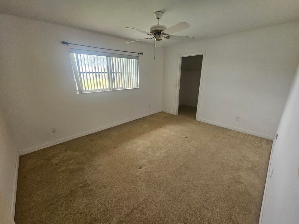 Active With Contract: $300,000 (3 beds, 2 baths, 2408 Square Feet)