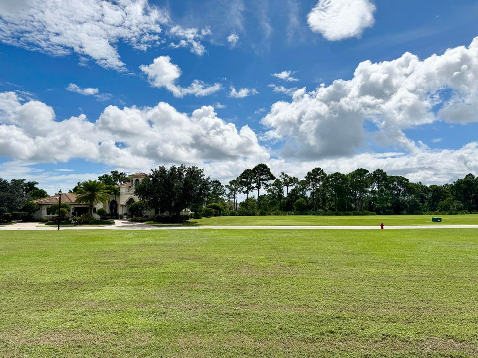 На продажу: $550,000 (0 спален, 0 ванн, 0 Квадратных фут)