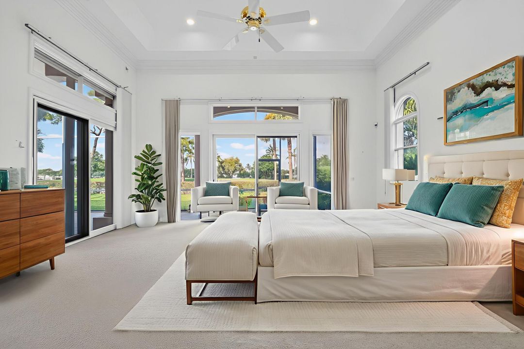 Под контрактом: $1,699,000 (5 спален, 3 ванн, 5019 Квадратных фут)