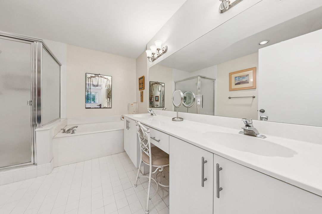 Activo con contrato: $220,000 (3 camas, 2 baños, 1869 Pies cuadrados)