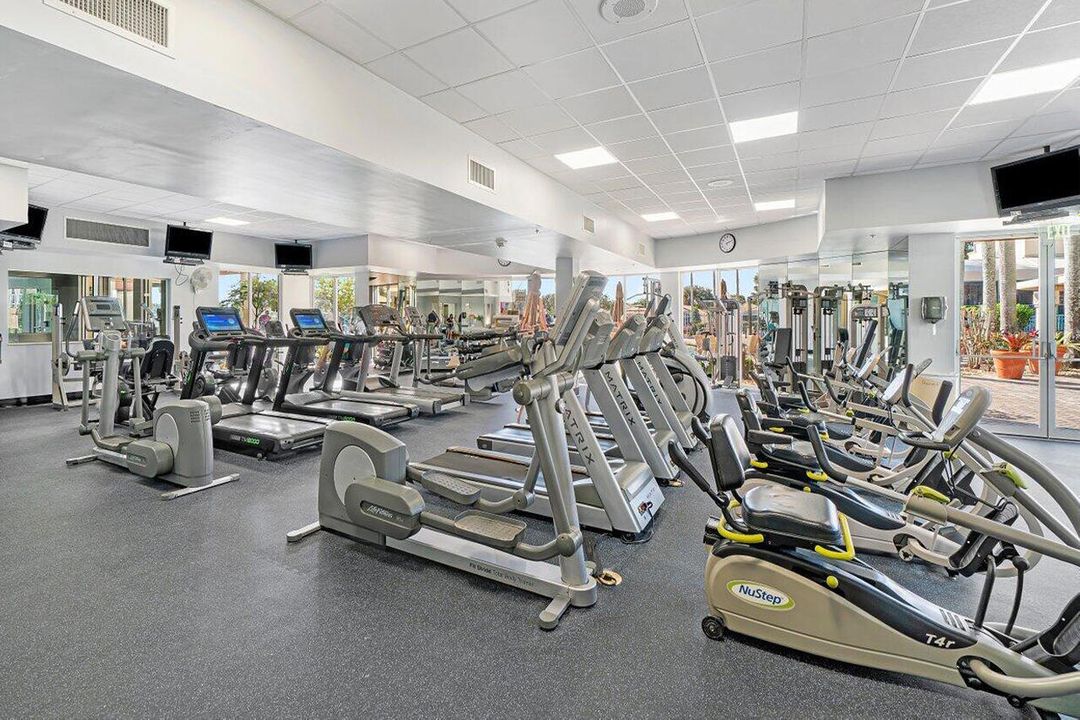 Activo con contrato: $220,000 (3 camas, 2 baños, 1869 Pies cuadrados)