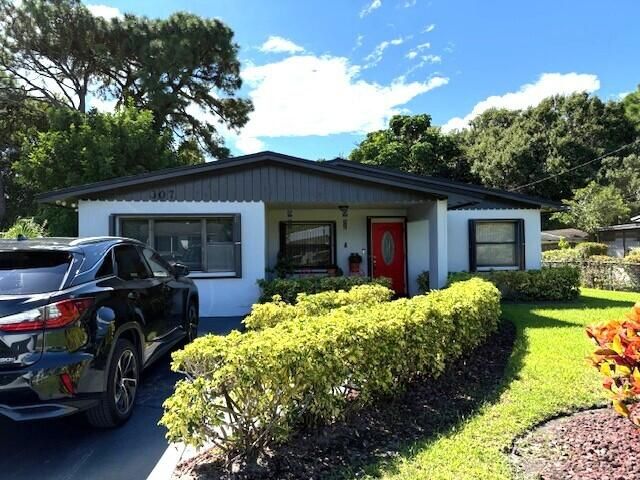 Vendido Recientemente: $239,900 (3 camas, 2 baños, 1552 Pies cuadrados)