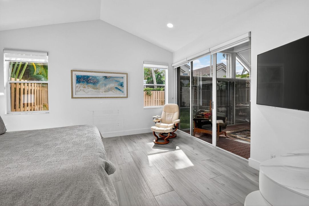 出租: $15,000 (3 贝兹, 2 浴室, 1758 平方英尺)