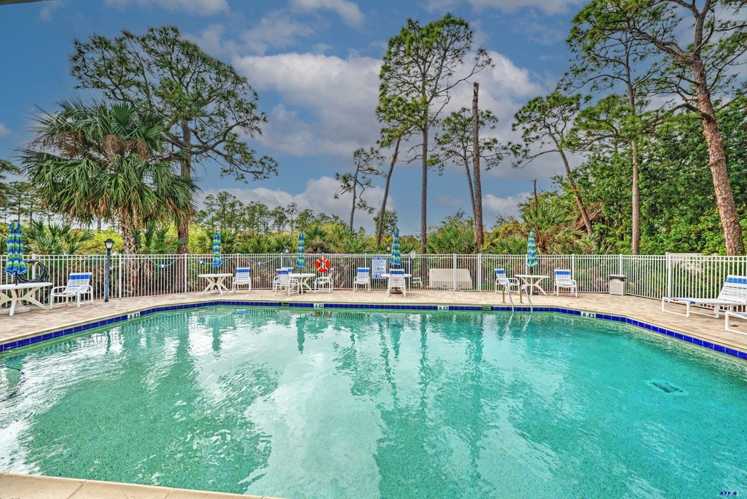 待售: $309,900 (2 贝兹, 2 浴室, 1299 平方英尺)