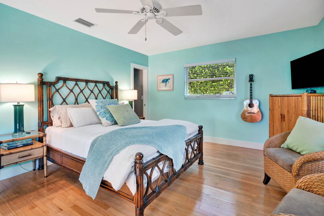 For Sale: $1,999,000 (3 beds, 2 baths, 1462 Square Feet)