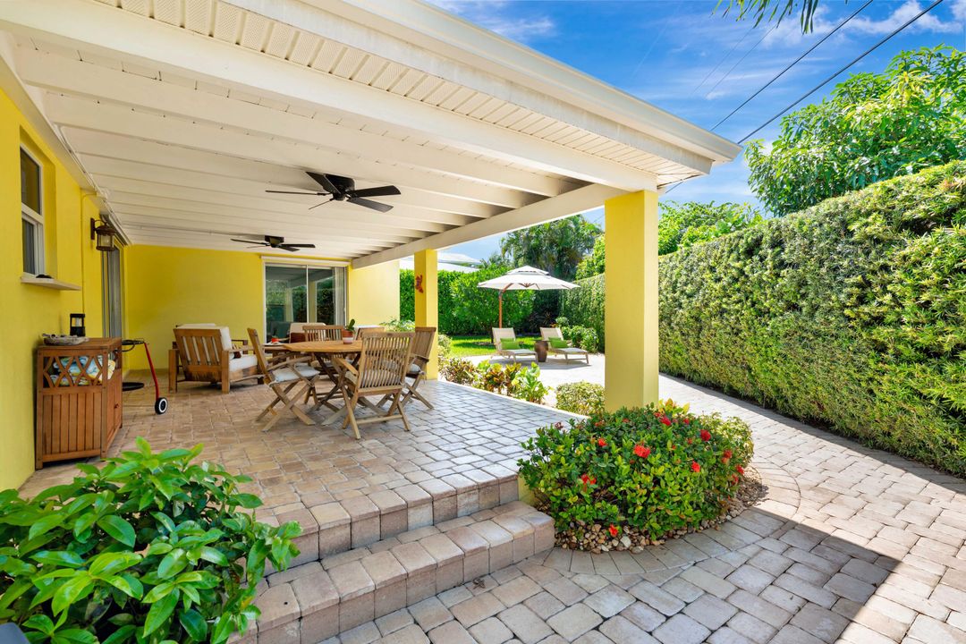 For Sale: $1,999,000 (3 beds, 2 baths, 1462 Square Feet)