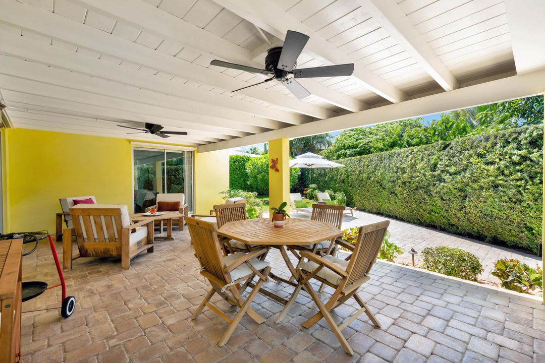 For Sale: $1,999,000 (3 beds, 2 baths, 1462 Square Feet)