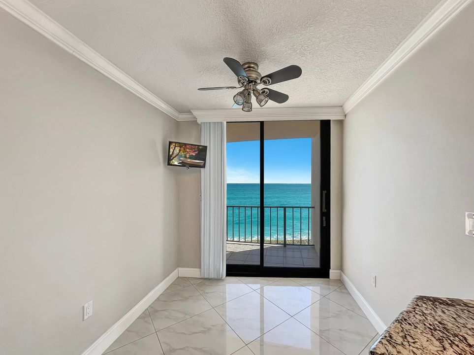 Active With Contract: $3,750 (2 beds, 2 baths, 1432 Square Feet)