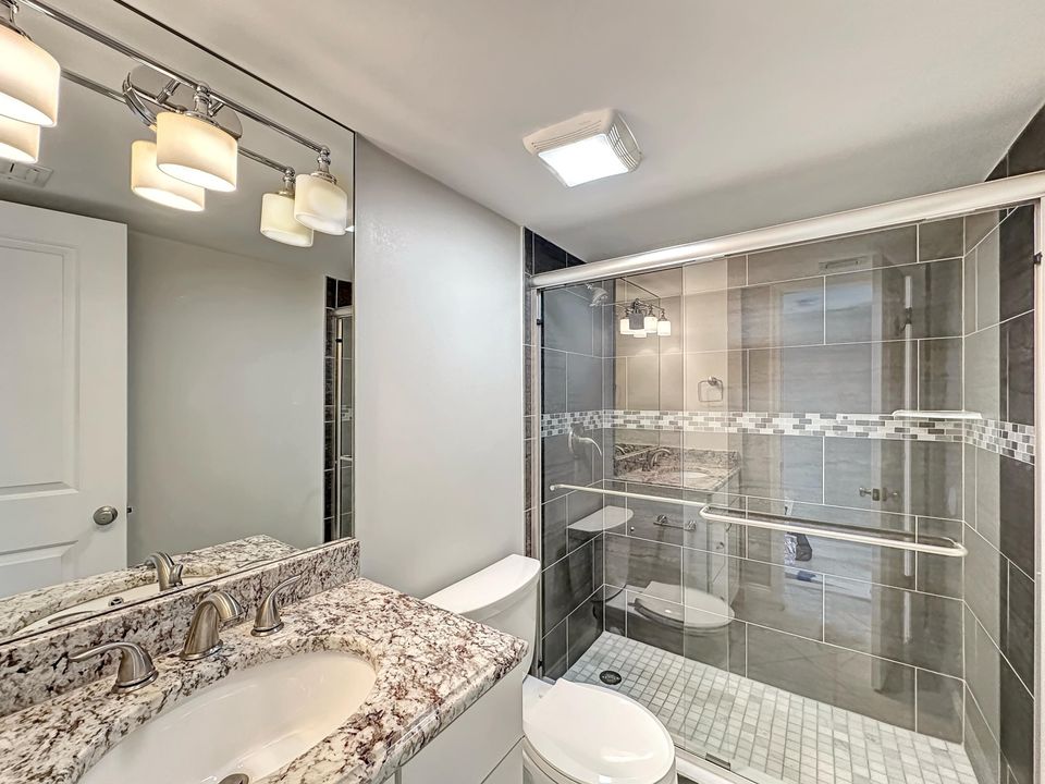 Active With Contract: $3,750 (2 beds, 2 baths, 1432 Square Feet)