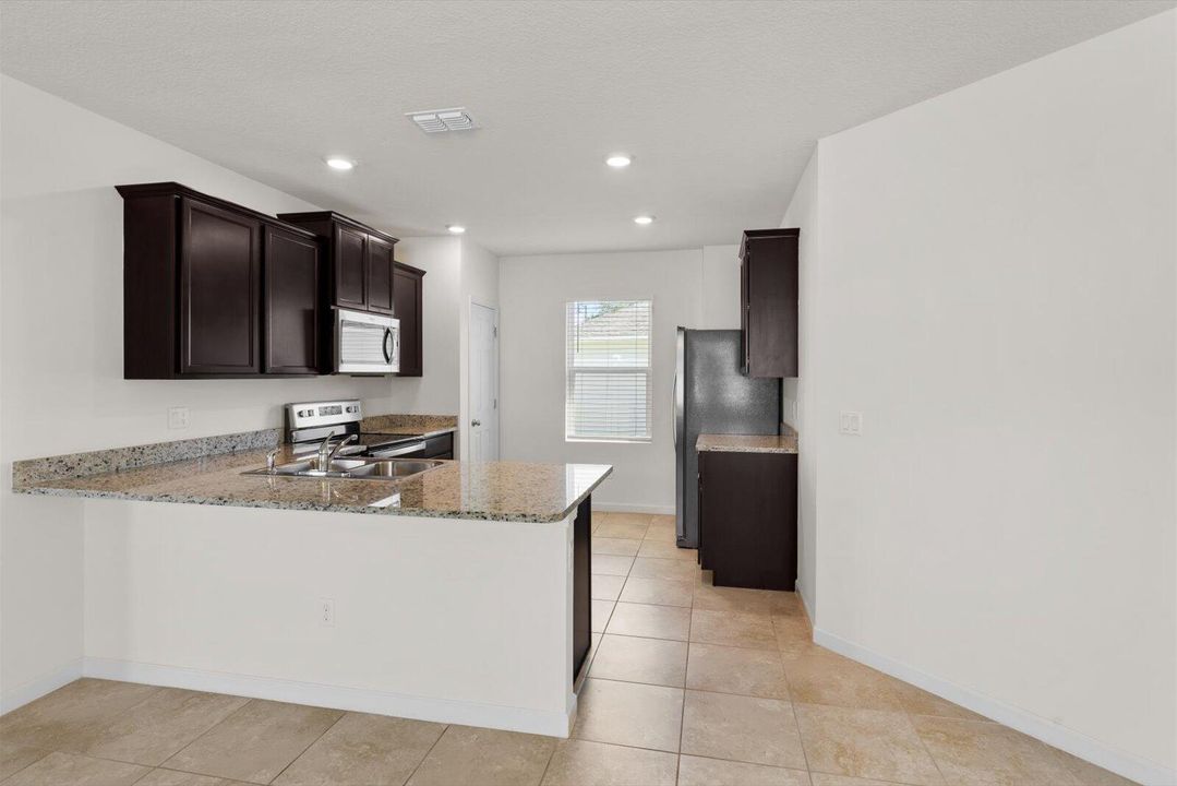 Active With Contract: $2,500 (3 beds, 2 baths, 1535 Square Feet)