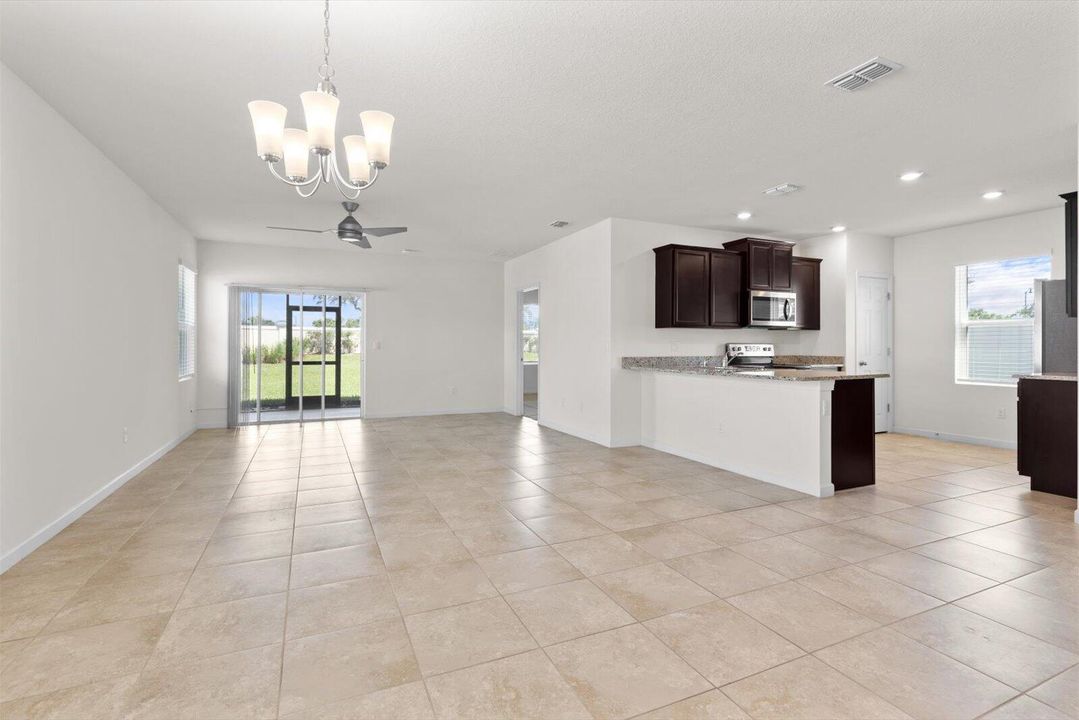 Active With Contract: $2,500 (3 beds, 2 baths, 1535 Square Feet)