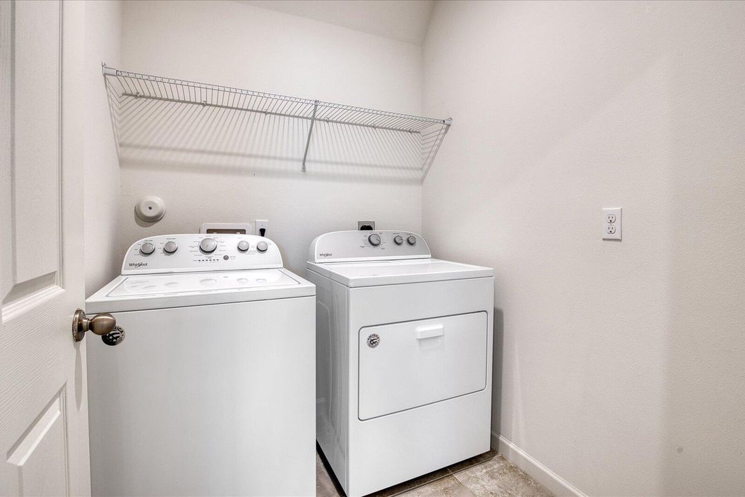Active With Contract: $2,500 (3 beds, 2 baths, 1535 Square Feet)
