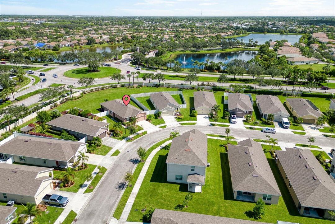 Active With Contract: $2,500 (3 beds, 2 baths, 1535 Square Feet)