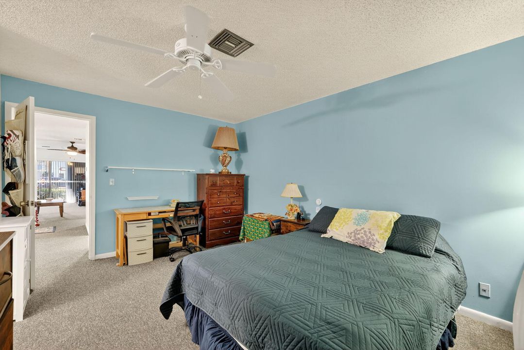 For Sale: $65,000 (1 beds, 1 baths, 816 Square Feet)