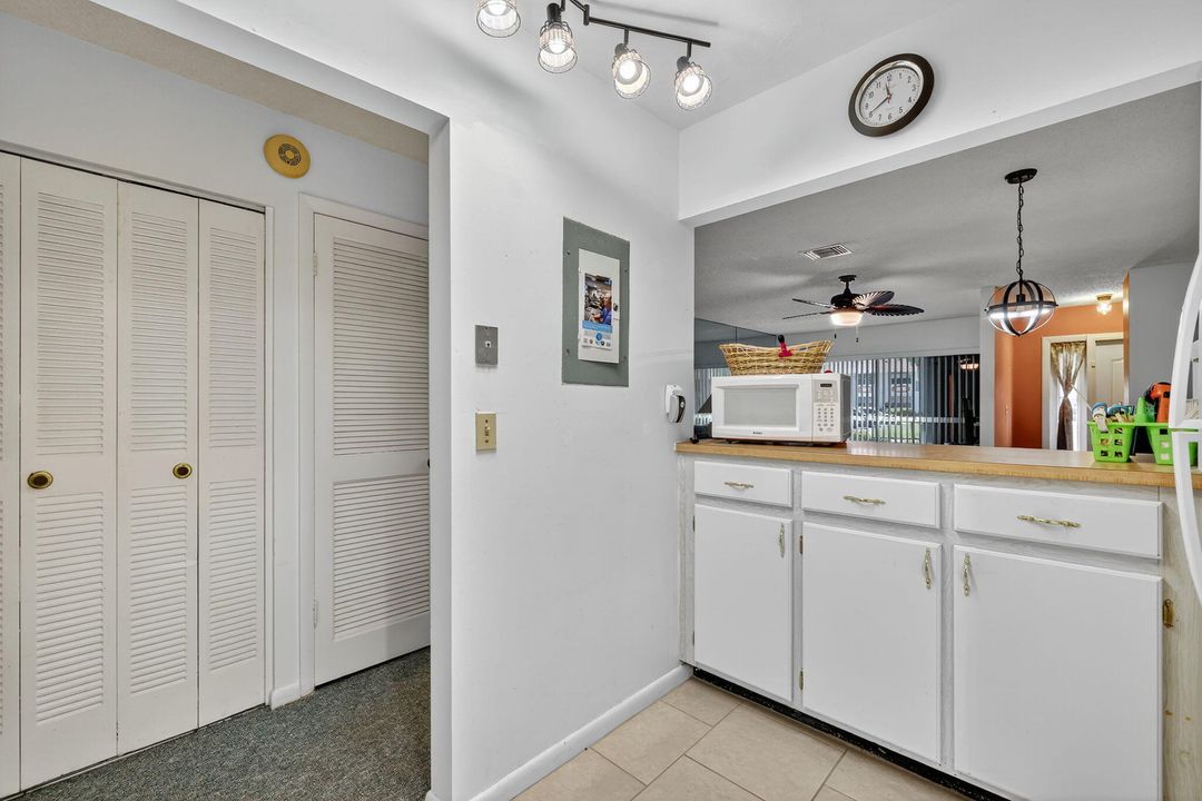 For Sale: $65,000 (1 beds, 1 baths, 816 Square Feet)