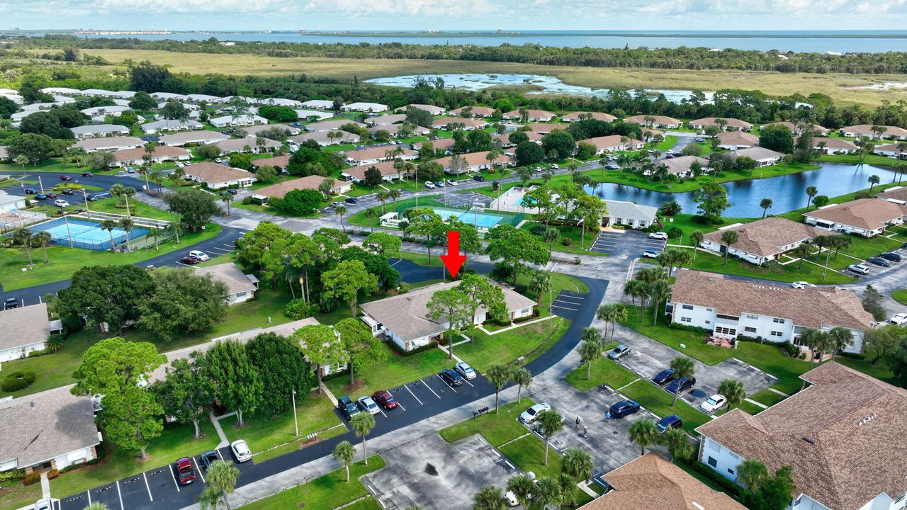 For Sale: $65,000 (1 beds, 1 baths, 816 Square Feet)