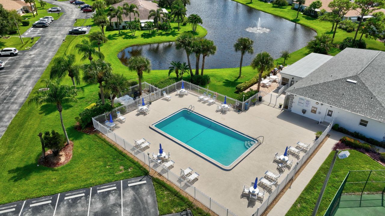 For Sale: $65,000 (1 beds, 1 baths, 816 Square Feet)