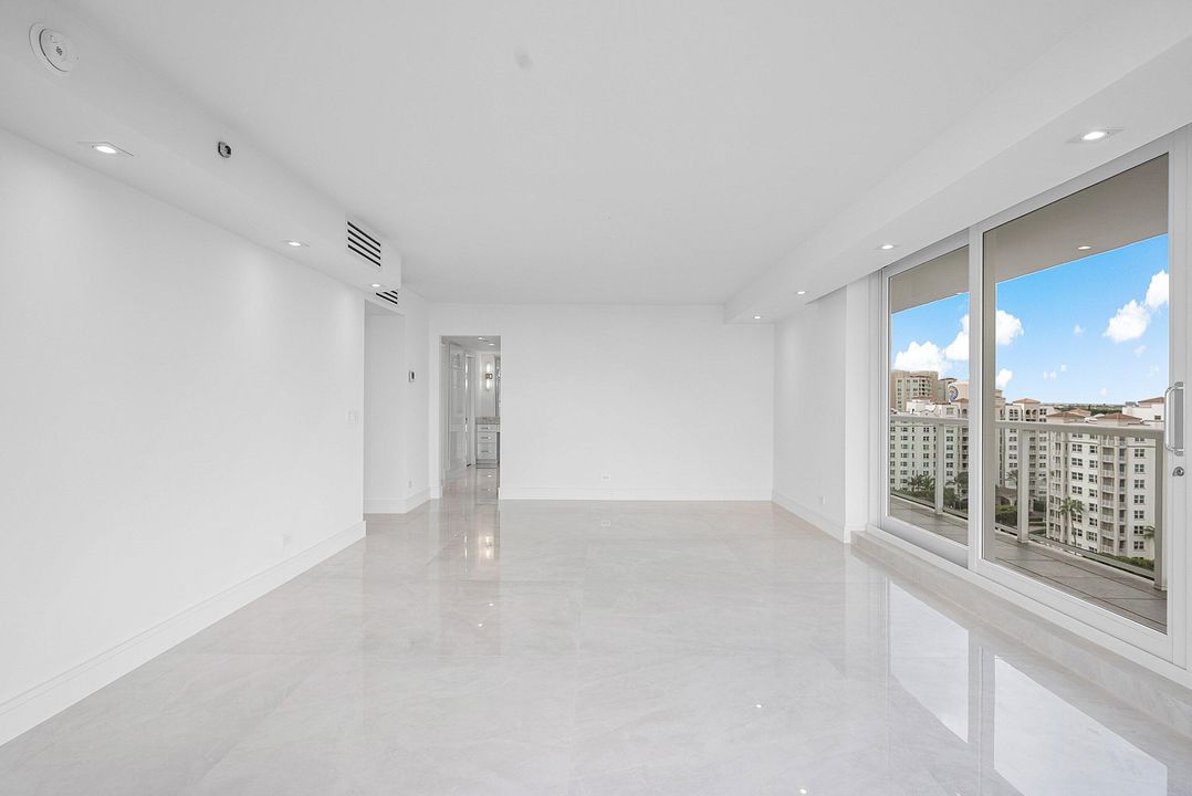 待售: $3,695,000 (2 贝兹, 2 浴室, 2659 平方英尺)