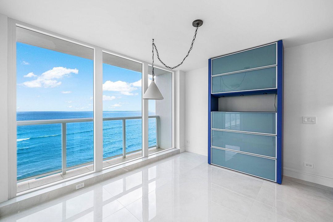 待售: $3,695,000 (2 贝兹, 2 浴室, 2659 平方英尺)