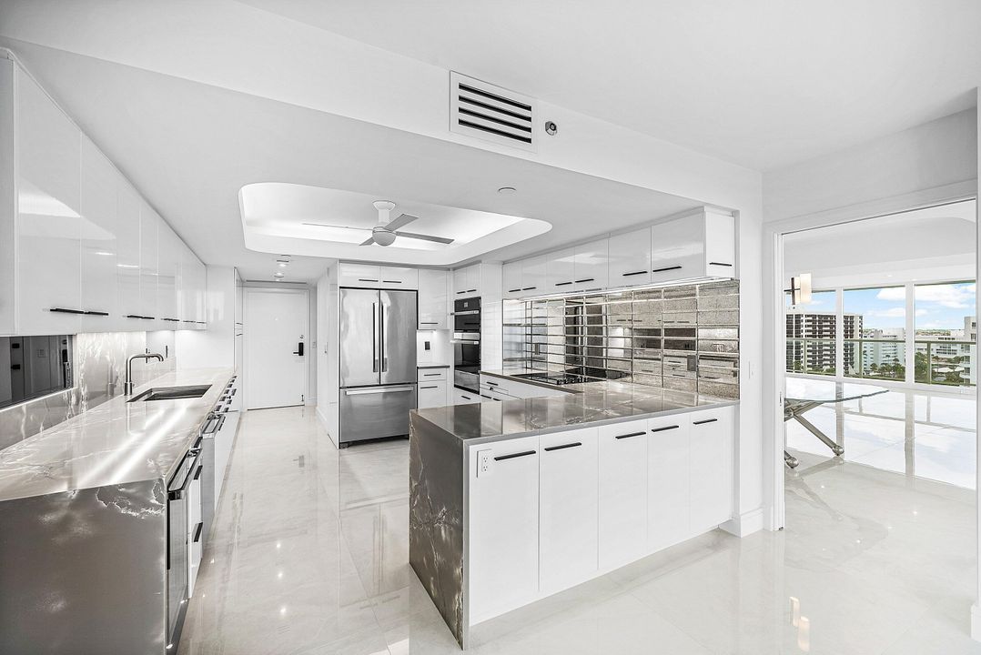 待售: $3,695,000 (2 贝兹, 2 浴室, 2659 平方英尺)