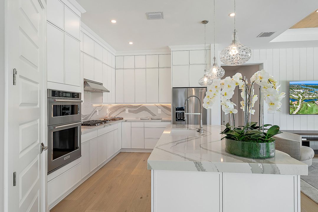 En Venta: $9,900,000 (6 camas, 7 baños, 7230 Pies cuadrados)