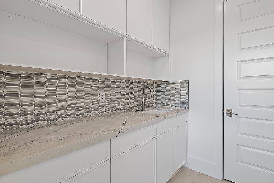 En Venta: $9,900,000 (6 camas, 7 baños, 7230 Pies cuadrados)