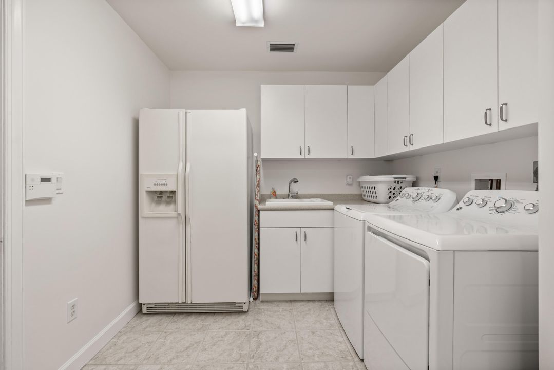 En Venta: $1,650,000 (5 camas, 4 baños, 2623 Pies cuadrados)