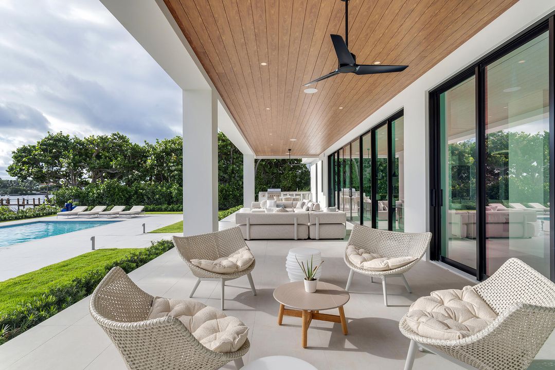 For Sale: $21,000,000 (7 beds, 8 baths, 7631 Square Feet)