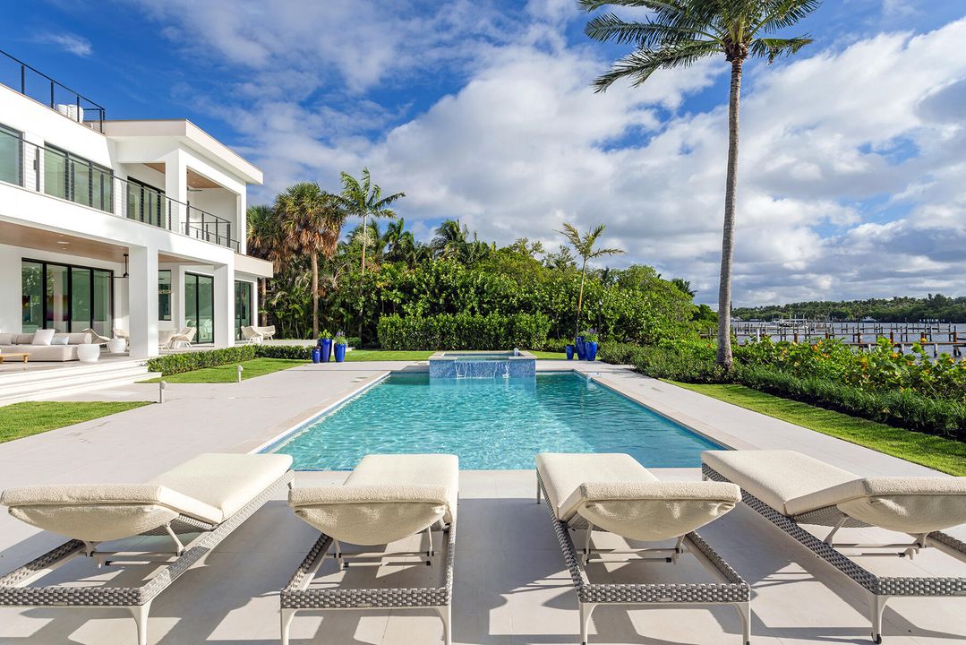 For Sale: $21,000,000 (7 beds, 8 baths, 7631 Square Feet)