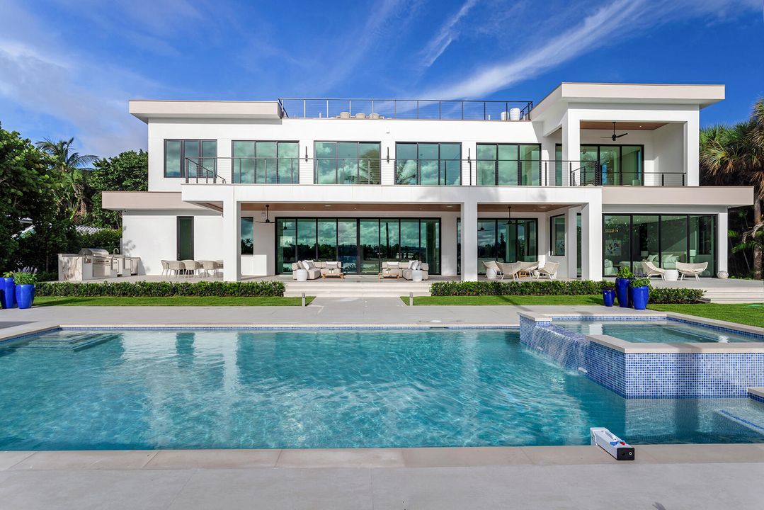 For Sale: $21,000,000 (7 beds, 8 baths, 7631 Square Feet)