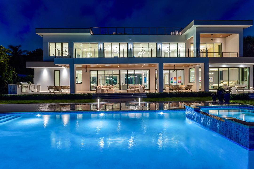 For Sale: $21,000,000 (7 beds, 8 baths, 7631 Square Feet)