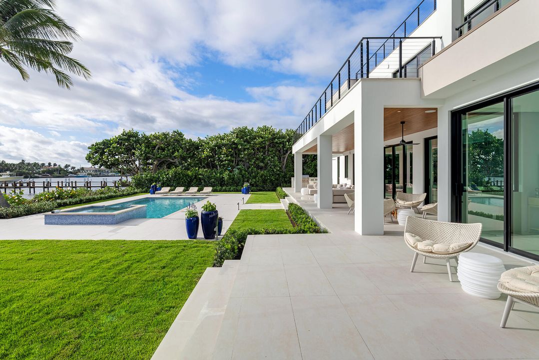 For Sale: $21,000,000 (7 beds, 8 baths, 7631 Square Feet)