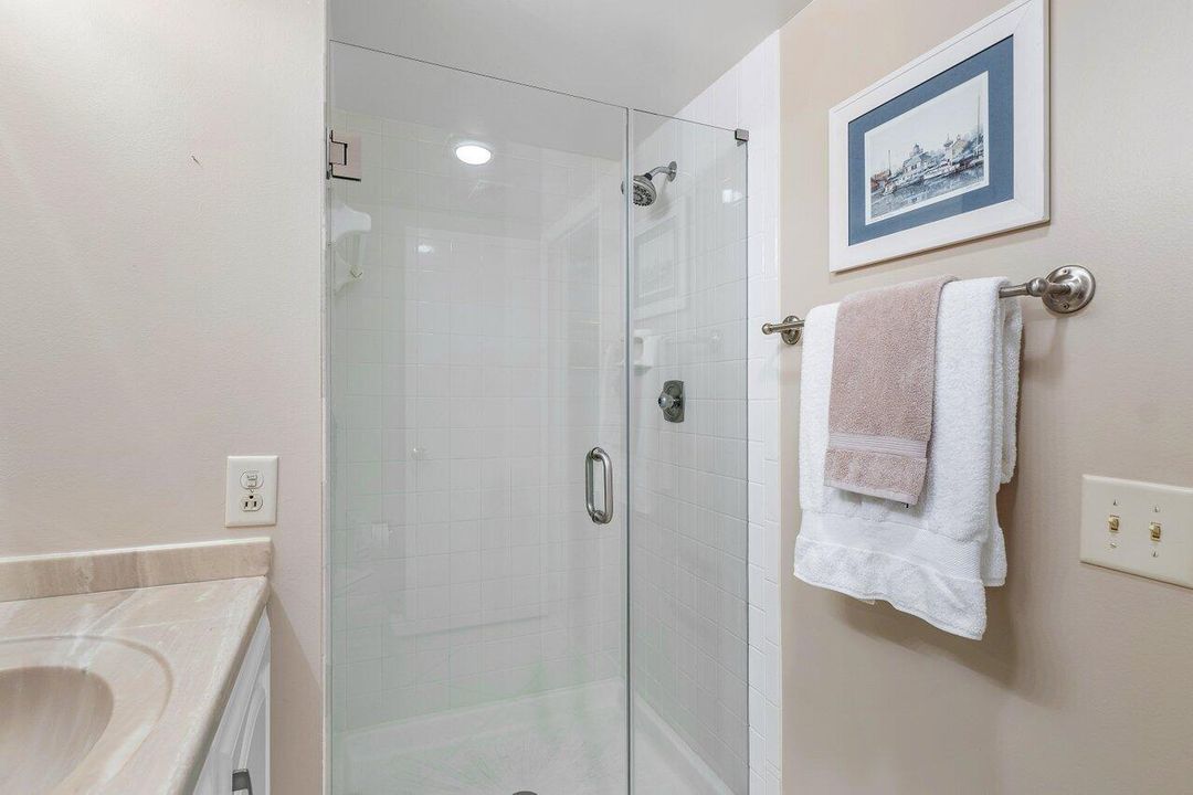 Под контрактом: $6,500 (2 спален, 2 ванн, 1388 Квадратных фут)